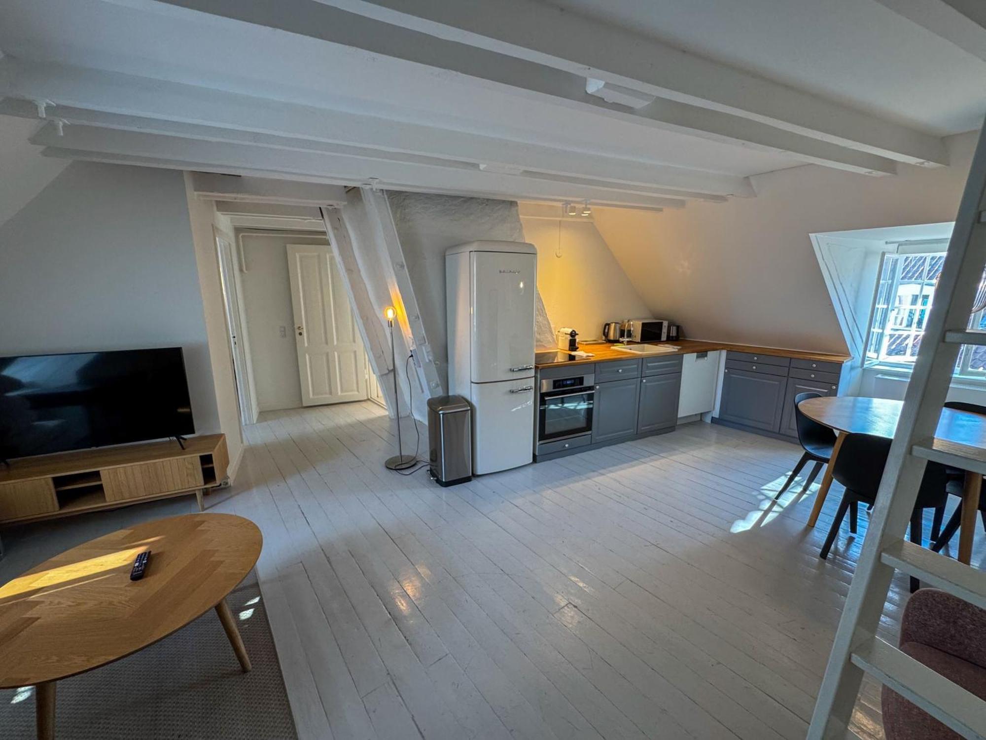 Cozy Apartments In Heart Of Copenhagen Near Stroget & Hojbro Plads Buitenkant foto